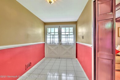 42 Calgary Cir, Morganville, NJ 07751 - photo 3