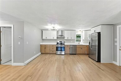 73 Ormsby Ave, Warwick, RI 02886 - photo 7