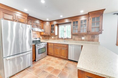 182 Safford St unit 1, Quincy, MA 02170 - photo 4