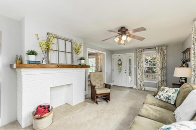 308 E Markison Ave, Columbus, OH 43207 - photo 4