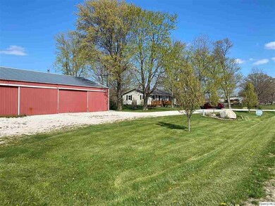 This has 1/2 concrete floor and 1/2 gravel has hea