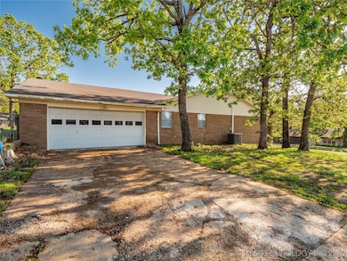 1800 Cardinal Ln, McAlester, OK 74501 - photo 3