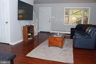 354 S Linden St, Boyertown, PA 19512 - photo 3