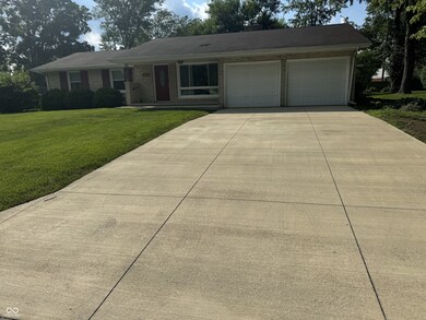 4032 Roselawn Ave, Columbus, IN 47203 - photo 3