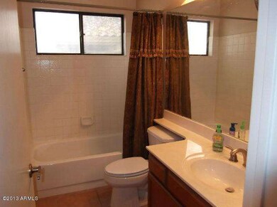 1711 Ivanhoe 014 (640x478)