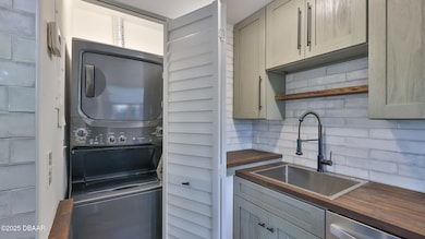 601 Robin Rd Unit A-6