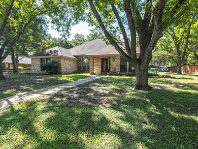2803 Gleneagles Dr, Ennis, TX 75119 - photo 4