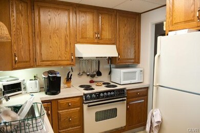 1030 N 26th St, Allentown, PA 18104 - photo 4