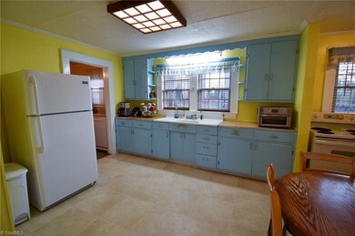 5755 Us Highway 64 W, Asheboro, NC 27205 - photo 4