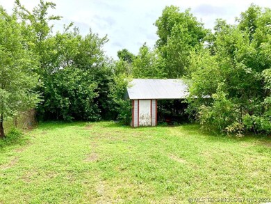 510 S Howerton Ave, Cushing, OK 74023 - photo 3