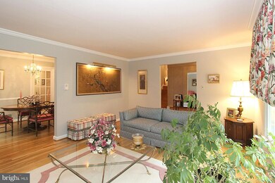 2125 Reynolds St, Falls Church, VA 22043 - photo 5