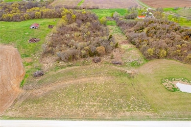 7830 Barkertown Rd, Odessa, MO 64076 - photo 2