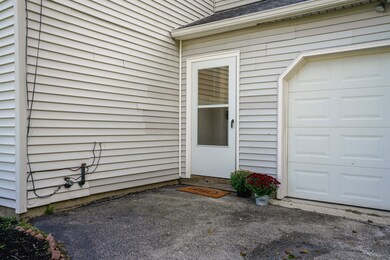 4 Senter Cove Rd unit R, Derry, NH 03038 - photo 4