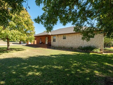 429 Mars Ct, Granbury, TX 76049 - photo 6