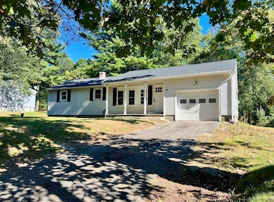 10 Ralph St, Moosup, CT 06354 - photo 2