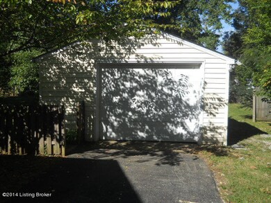 9247 St Moritz Dr, Louisville, KY 40291 - photo 2