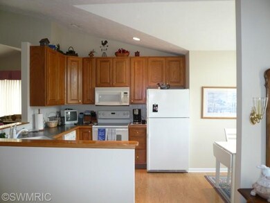 1936 Dunlin Ct NE, Grand Rapids, MI 49505 - photo 2