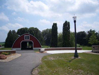 L10 Karolina Way, Bristol, WI 53590 - photo 7