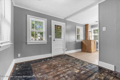1301 Berten St, Lansing, MI 48910 - photo 4