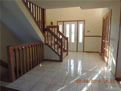 7249 Balla Dr, North Tonawanda, NY 14120 - photo 5