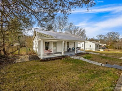 712 Brookshire St, Asheville, NC 28803 - photo 2