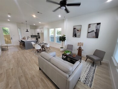 1273 Dewalt St, Houston, TX 77088 - photo 5