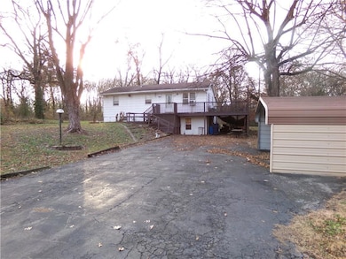 716 Franklin St, Sweet Springs, MO 65351 - photo 3