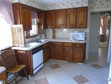 30 Arbutus Rd, Worcester, MA 01606 - photo 3