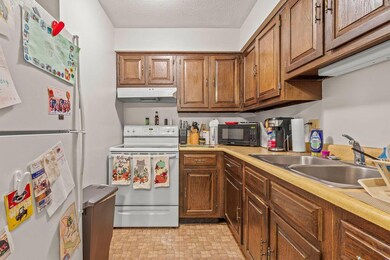 1540 Slade Ave unit 202, Columbus, OH 43235 - photo 6