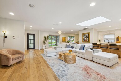 6916 Galemeadow Cir, Dallas, TX 75214 - photo 4