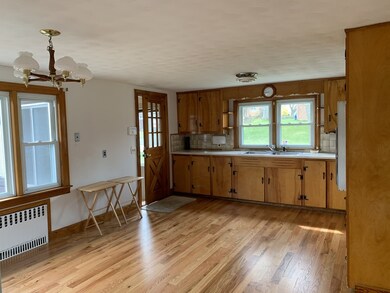 115 Laconia St, Ludlow, MA 01056 - photo 5