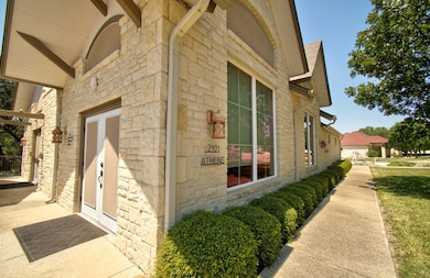 2004 Valencia Dr N unit 82, Kerrville, TX 78028 - photo 7