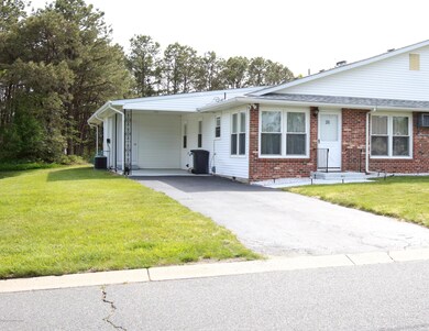 26 Cedar - Front View