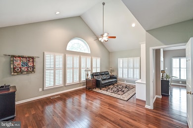 25170 Fortitude Terrace, Chantilly, VA 20152 - photo 4