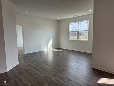 885 Saddlebrook Farms Blvd, Whiteland, IN 46184 - photo 3