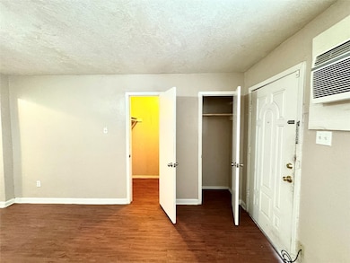 1756 W Main St unit 20, Houston, TX 77098 - photo 5