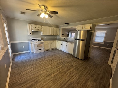 126 Fieldcrest Dr, Searcy, AR 72143 - photo 6