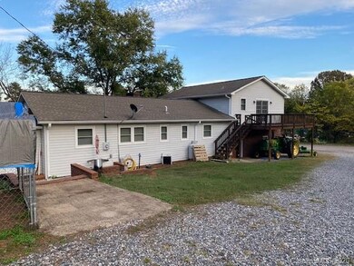 110 Kingsdale Dr, Statesville, NC 28625 - photo 3