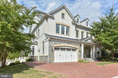 2160 Royal Lodge Dr, Falls Church, VA 22043 - photo 3