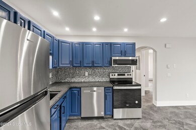 15 Flower Rd unit 2, Troy, NY 12180 - photo 5