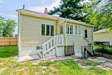 2127 Page Blvd, Indian Orchard, MA 01151 - photo 4
