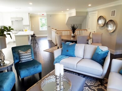 1525 Beacon St unit 1, Waban, MA 02468 - photo 2