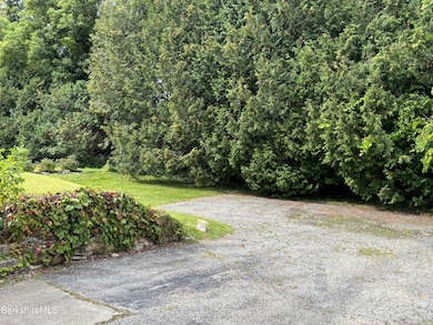 209 Corinth St, North Adams, MA 01247 - photo 4