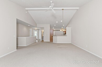 1723W.ClearWaterDr-16LoRes