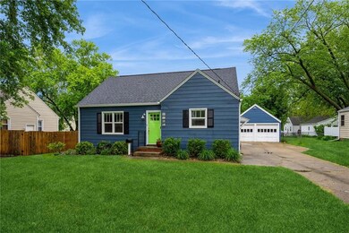 1805 46th St, Des Moines, IA 50310 - photo 2