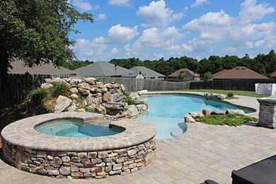 5240 Moore Loop, Crestview, FL 32536 - photo 2