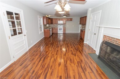 461 Oak View Ln, Asheboro, NC 27205 - photo 5