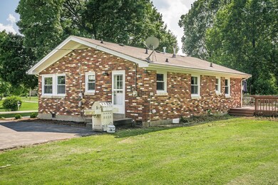 7405 Mayrow Dr, Louisville, KY 40291 - photo 4