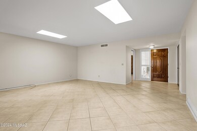 7870 n sendero tres-16