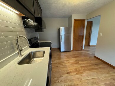 34 John St unit 5, Waltham, MA 02453 - photo 3